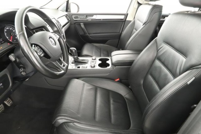 Volkswagen Touareg  3.0 TDI R-Line