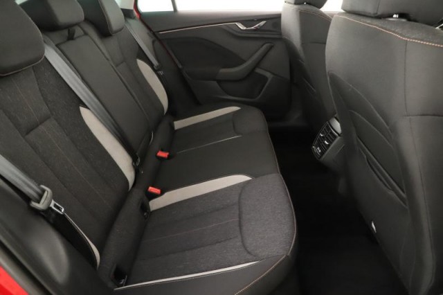 Škoda Kamiq  1.0 TSI Top Selection