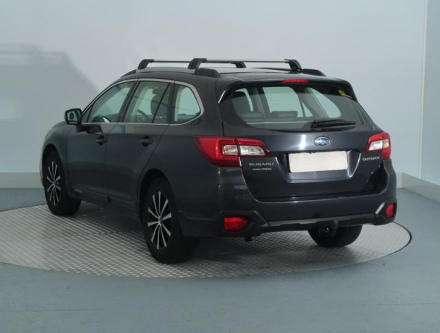 Subaru Outback  2.5 i 