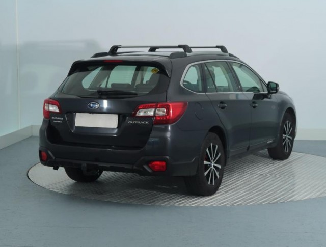 Subaru Outback  2.5 i 