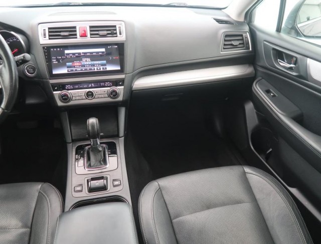 Subaru Outback  2.5 i 