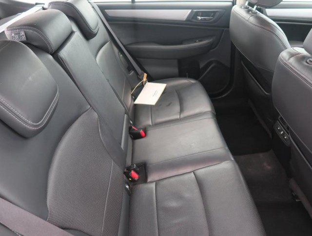 Subaru Outback  2.5 i 