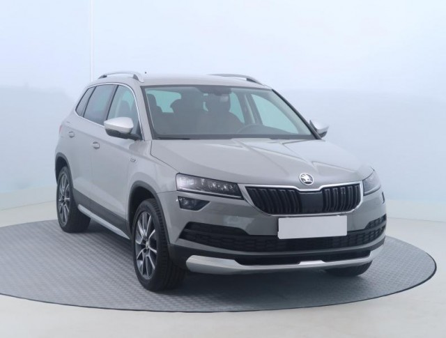 Škoda Karoq  1.5 TSI 4x4 Scout