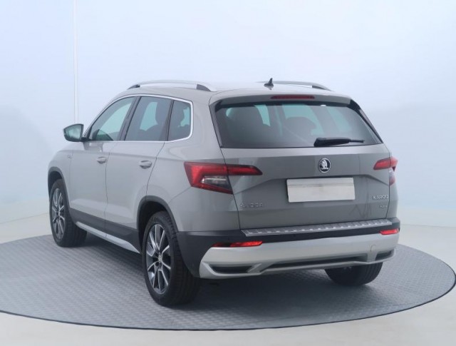Škoda Karoq  1.5 TSI 4x4 Scout