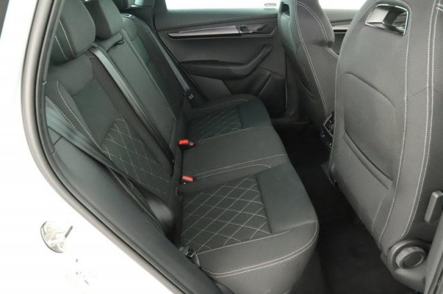 Škoda Karoq  1.5 TSI Sportline