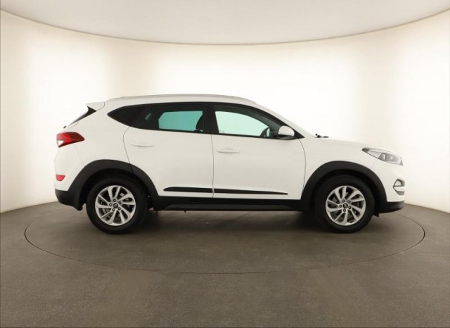 Hyundai Tucson  1.7 CRDi 