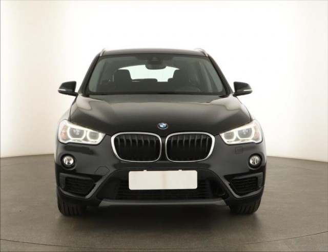 BMW X1  sDrive18i 