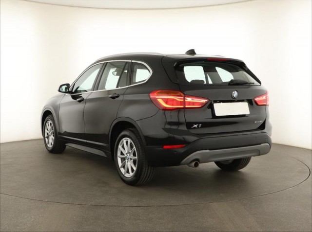 BMW X1  sDrive18i 