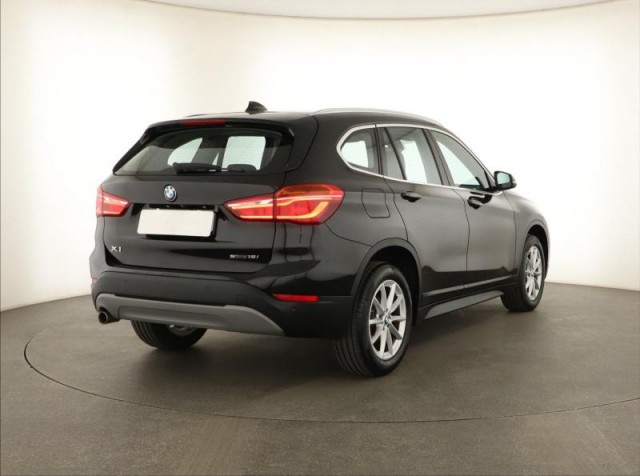 BMW X1  sDrive18i 