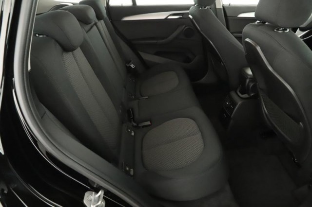 BMW X1  sDrive18i 