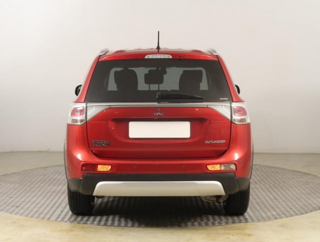 Mitsubishi Outlander  2.2 DI-D 