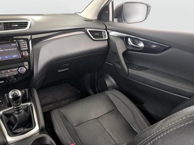 Nissan Qashqai  1.2 DIG-T 