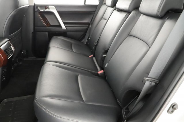 Toyota Land Cruiser  2.8 D-4D 