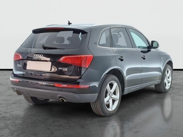 Audi Q5  3.0 TDI 