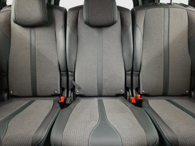 Peugeot 5008  PureTech 130 