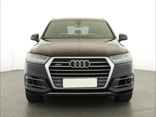 Audi Q7  50 TDI S-Line