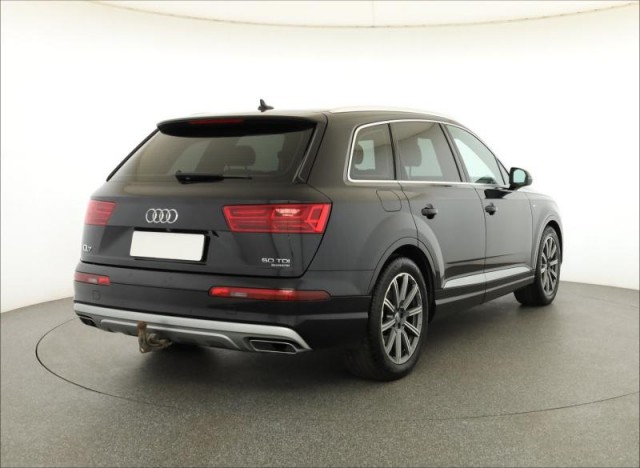 Audi Q7  50 TDI S-Line