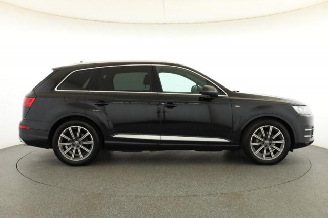 Audi Q7  50 TDI S-Line