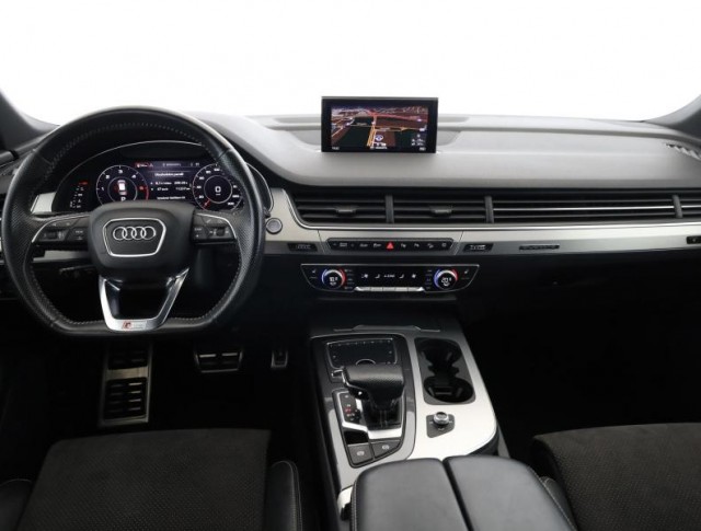 Audi Q7  50 TDI S-Line