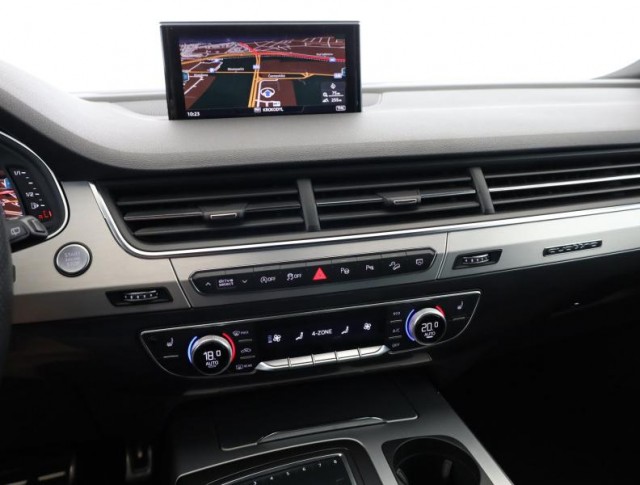 Audi Q7  50 TDI S-Line
