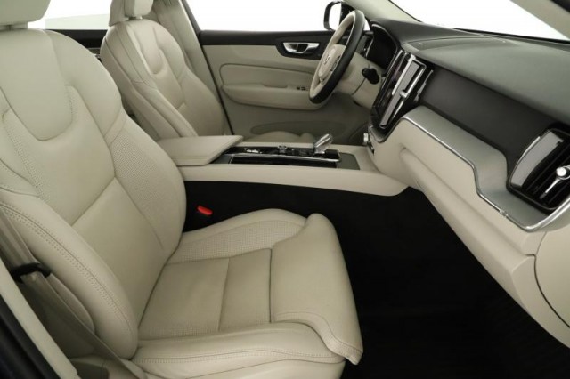 Volvo XC60  B4 AWD 