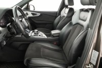 Audi Q7  3.0 TDI S-Line
