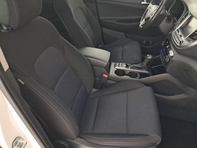 Hyundai Tucson  2.0 CRDi 