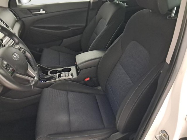 Hyundai Tucson  2.0 CRDi 