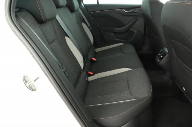 Škoda Kamiq  1.0 TSI Style
