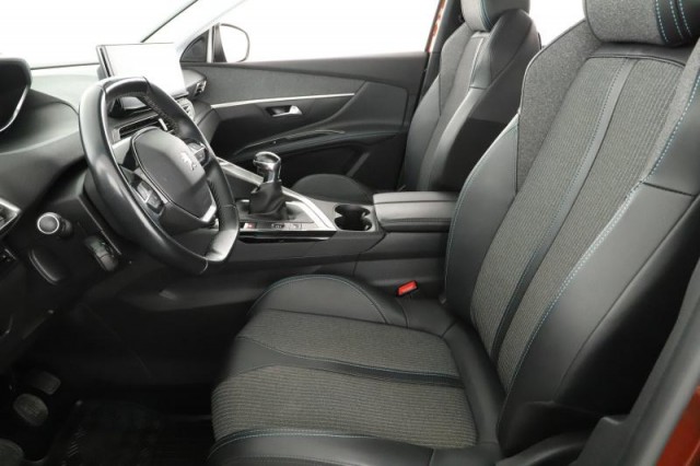 Peugeot 5008  1.5 BlueHDi Allure