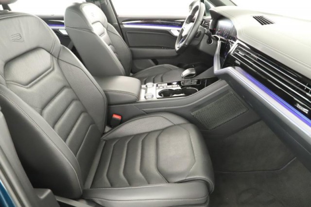 Volkswagen Touareg  R eHybrid R