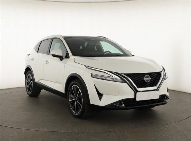 Nissan Qashqai  1.3 DIG-T MHEV Tekna