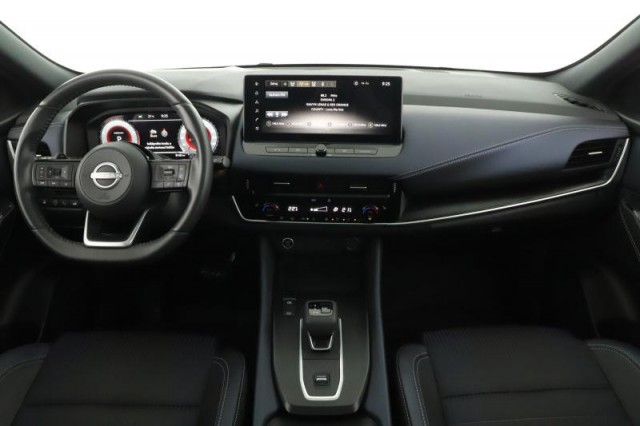 Nissan Qashqai  1.3 DIG-T MHEV Tekna