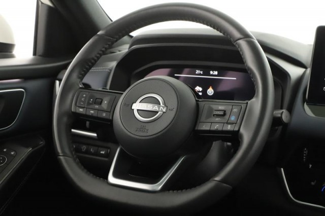 Nissan Qashqai  1.3 DIG-T MHEV Tekna