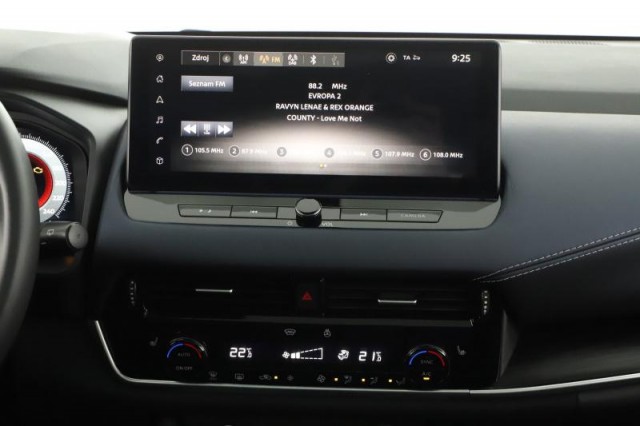 Nissan Qashqai  1.3 DIG-T MHEV Tekna