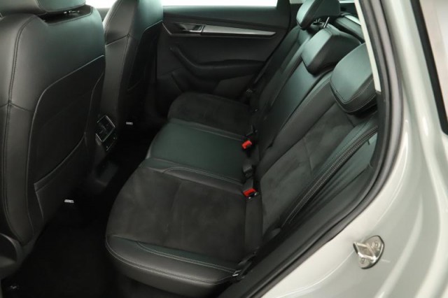 Škoda Karoq  1.5 TSI 