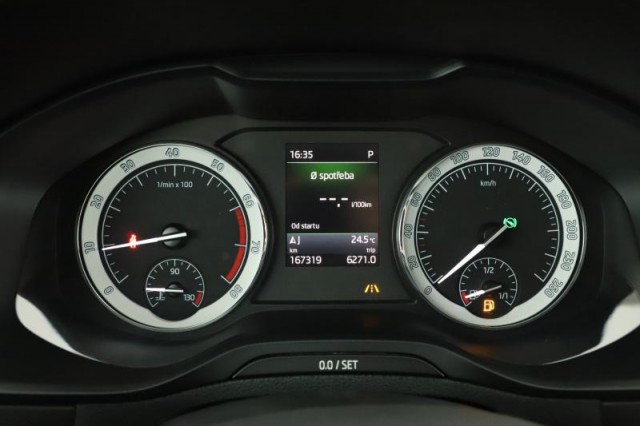 Škoda Karoq  1.5 TSI 