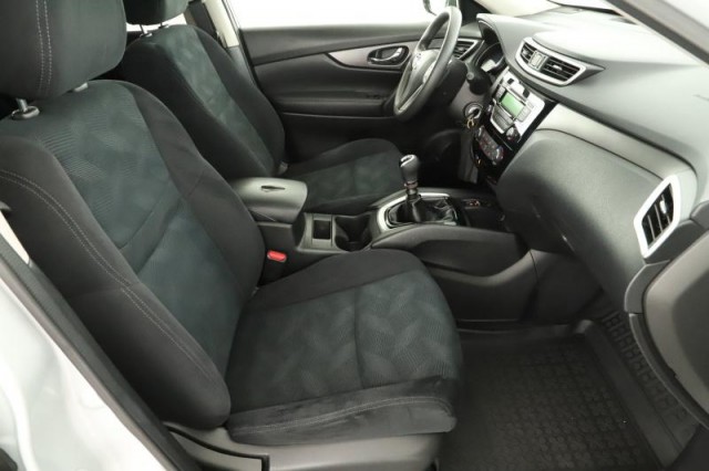 Nissan X-Trail  1.6 dCi 