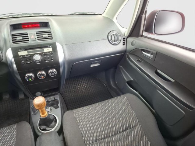 Suzuki SX4  1.6 VVT 