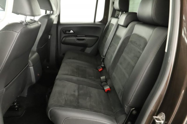 Volkswagen Amarok  V6 3.0 TDI 