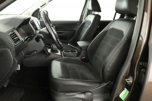 Volkswagen Amarok  V6 3.0 TDI 