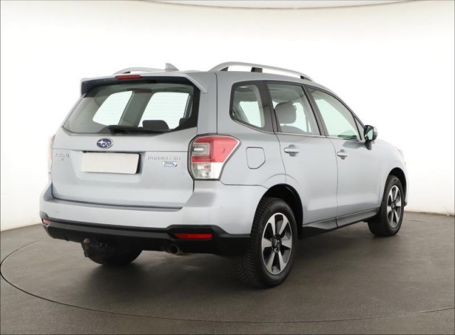 Subaru Forester  2.0 d 