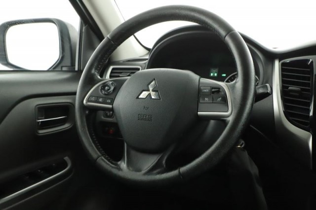 Mitsubishi L200  2.4 DI-D Intense