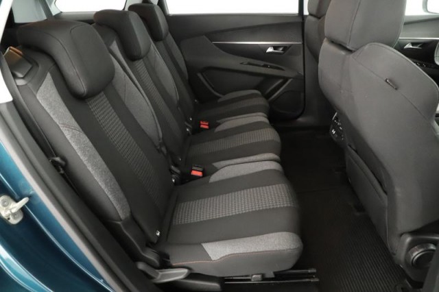 Peugeot 5008  PureTech 130 Active