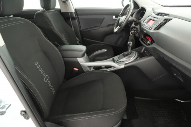 Kia Sportage  2.0 CRDi 