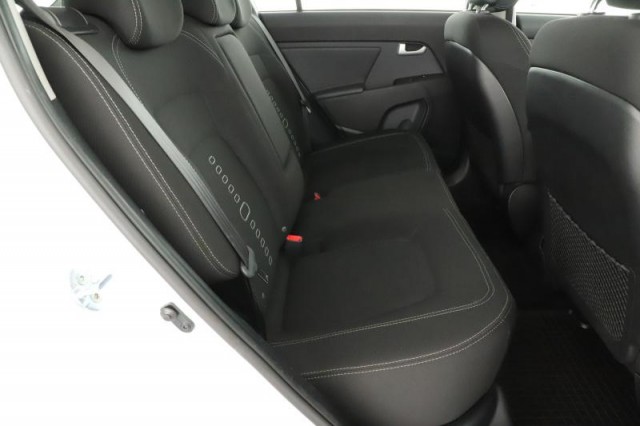 Kia Sportage  2.0 CRDi 