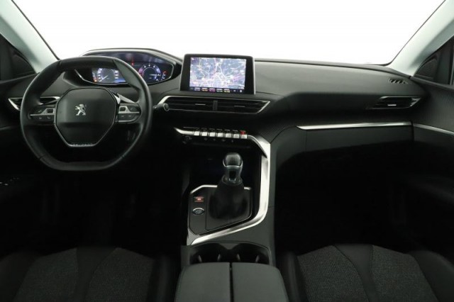 Peugeot 3008  1.2 PureTech 