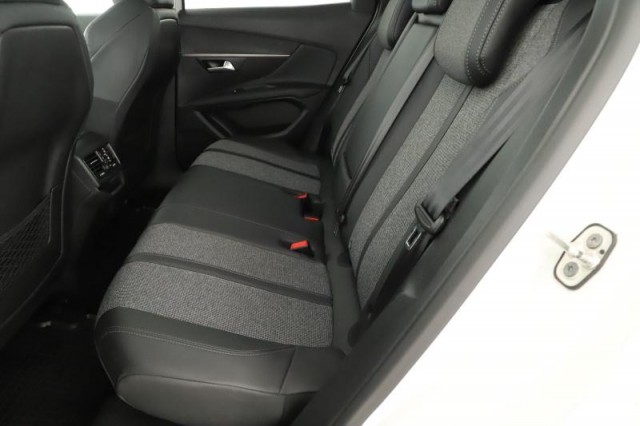 Peugeot 3008  1.2 PureTech 