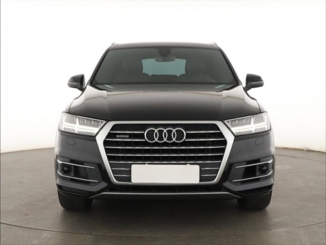 Audi Q7  50 TDI S-Line
