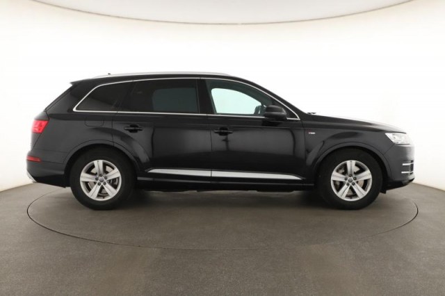 Audi Q7  50 TDI S-Line